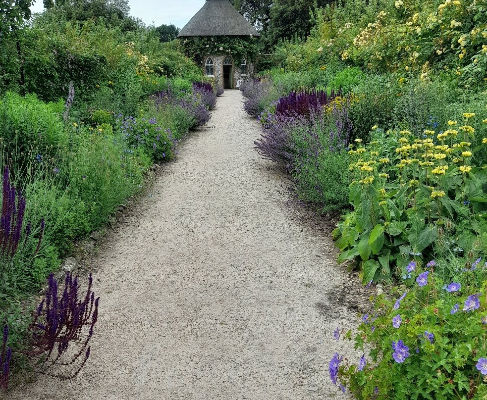 West Dean Gardens景点图片