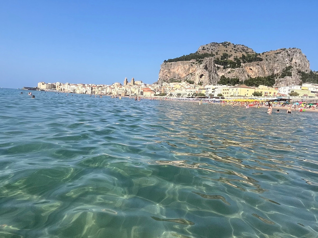 Cefalù Beach景点图片