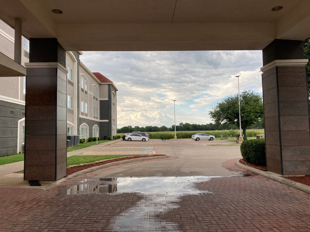 La Quinta Inn & Suites by Wyndham Stephenville主图