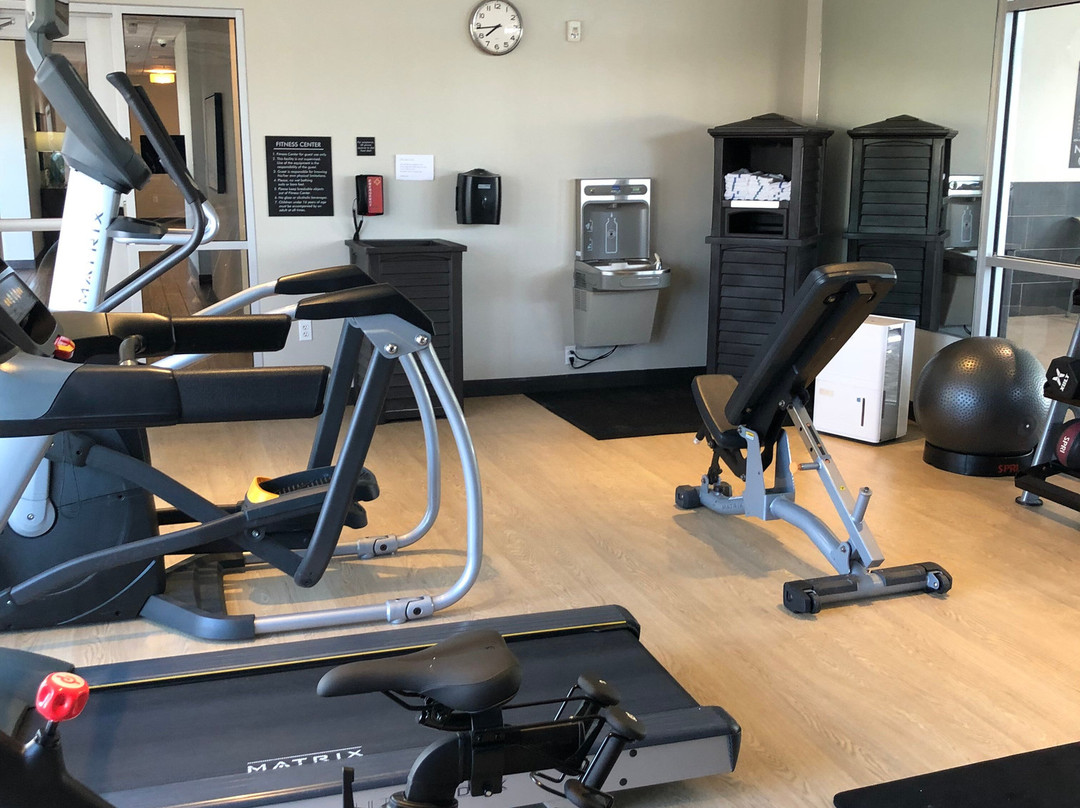 Best Western Plus Bolivar Hotel & Suites主图