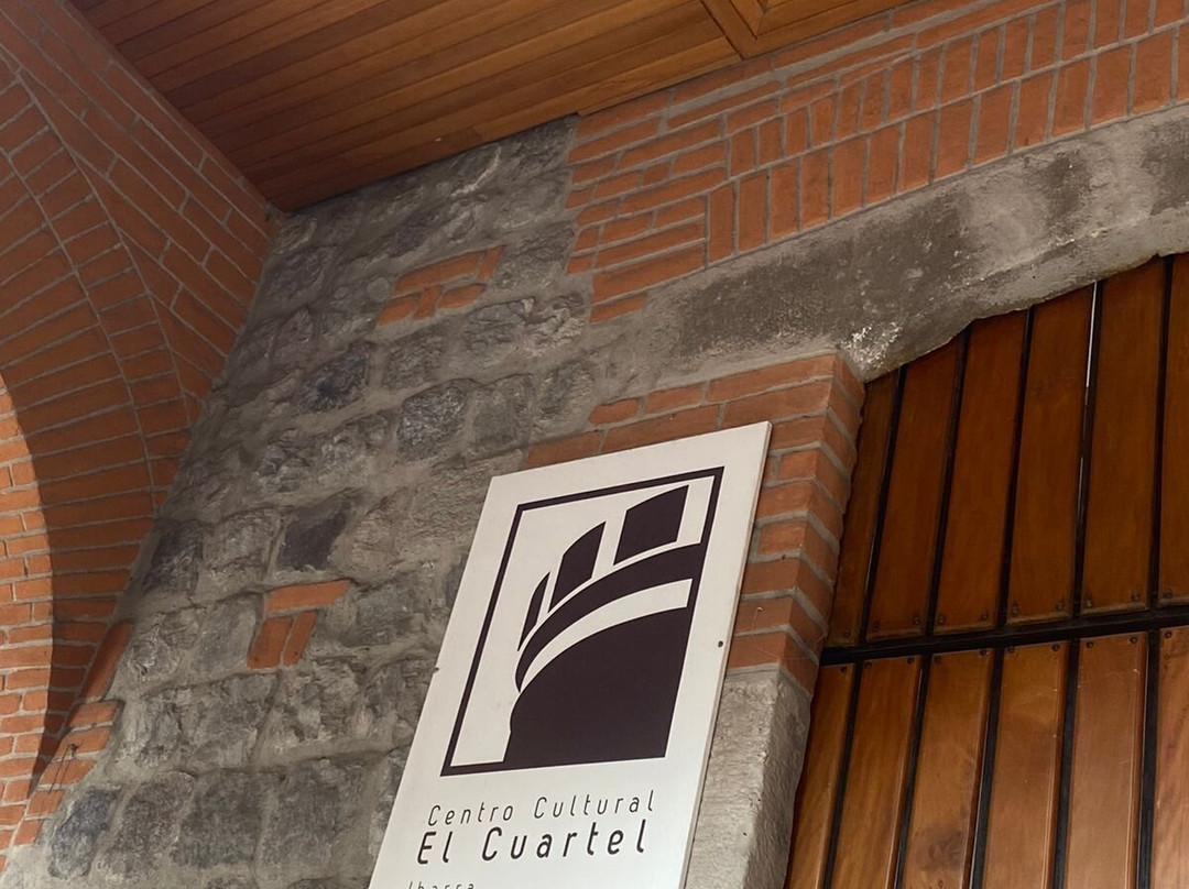 Plaza De La Merced Y Plaza Moncayo-伊瓦拉必去景点