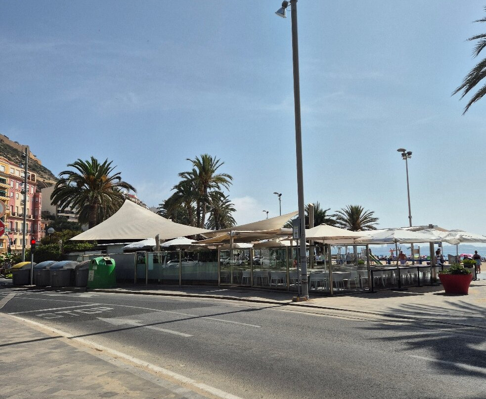 Plaça Porta del Mar-阿利坎特省必去景点