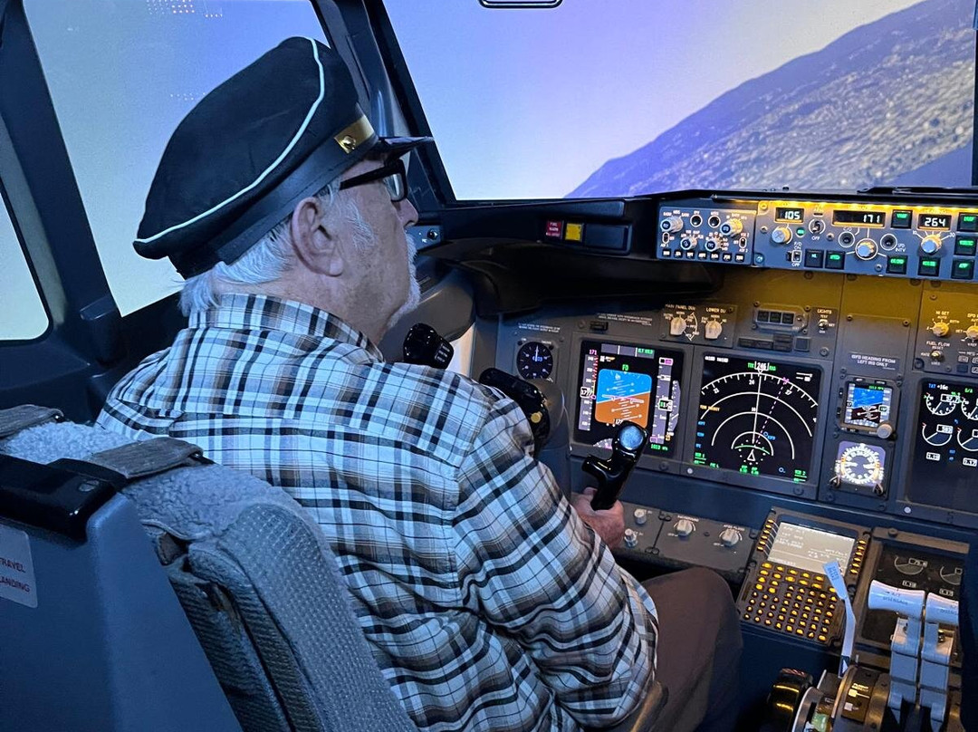 Aerospace Experience Flight Simulators-彼得伯勒必去景点