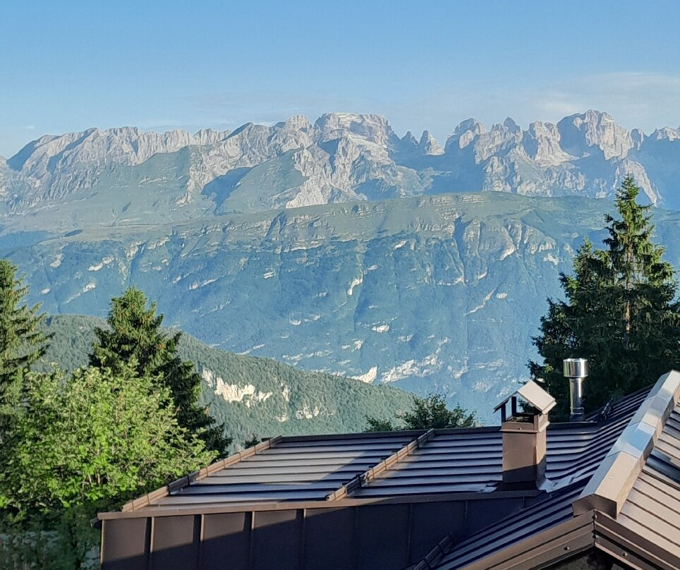 Hotel Alpine Mugon主图
