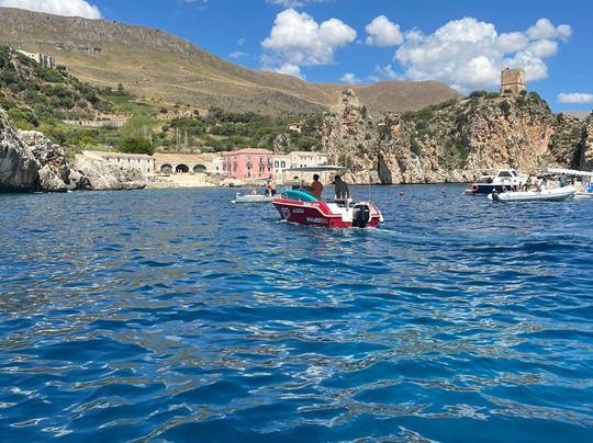 Apicella Rent Boat-戈尔福海堡必去景点