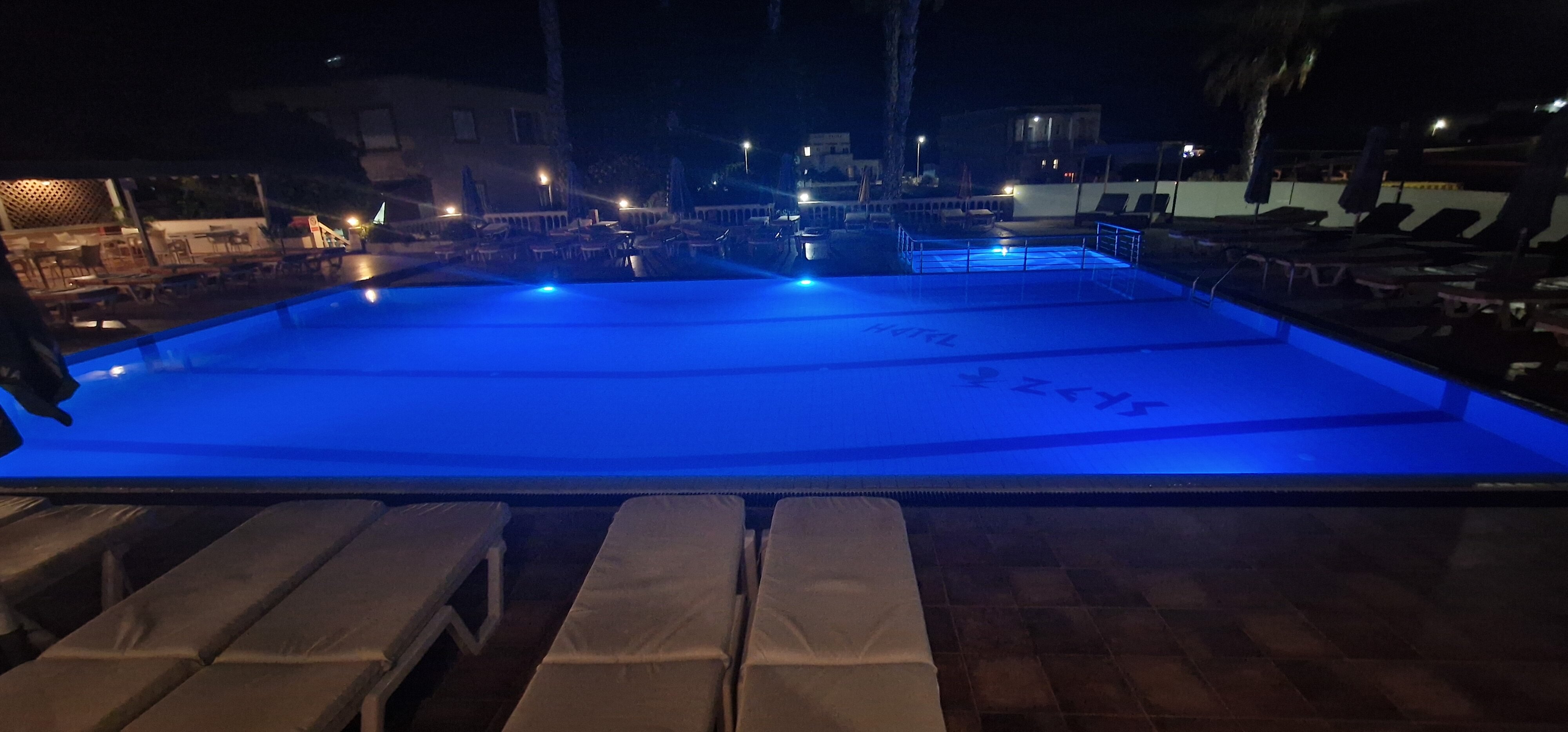 Zeus Hotel-官方