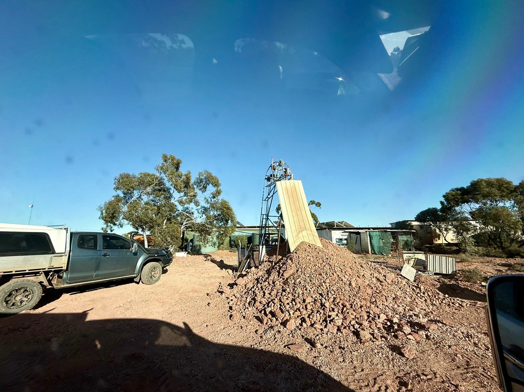 Opaltown Boulder Opal-Winton必去景点