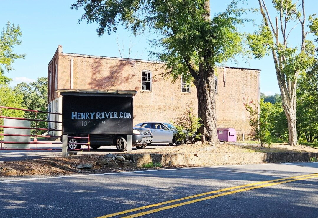 Henry River Mill Village-希科里必去景点