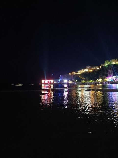 Small Beach-乌尔齐尼必去景点