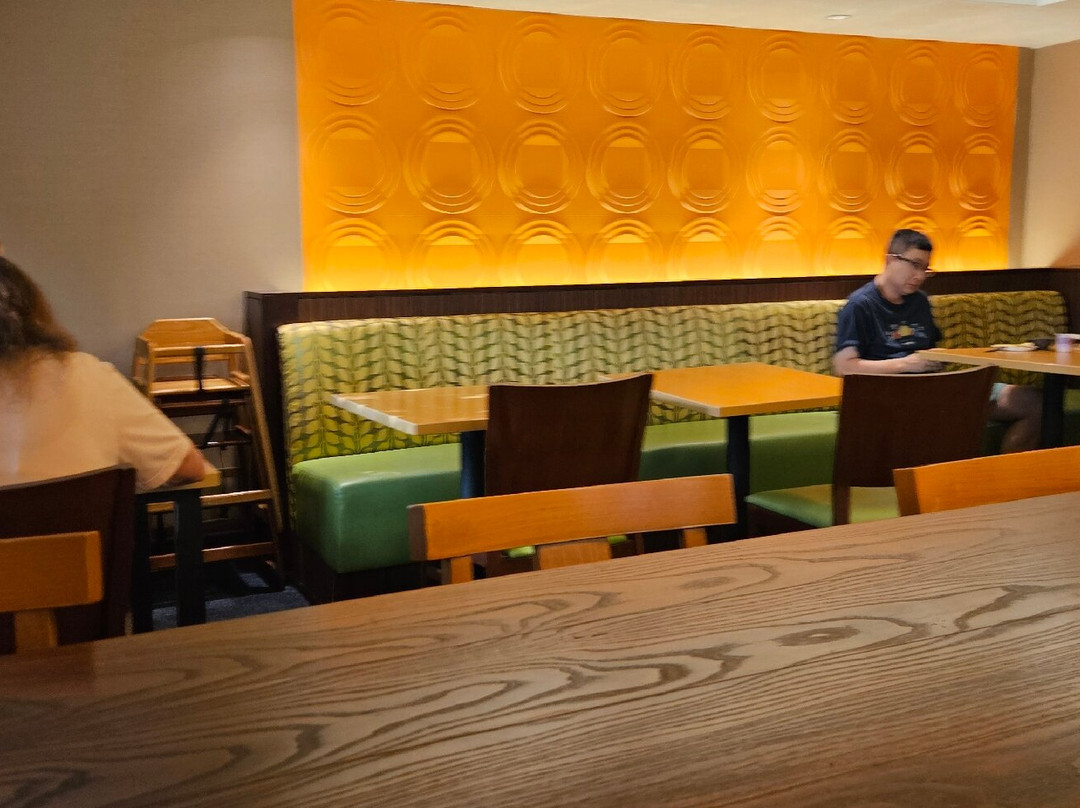 科宁河畔费尔菲尔德客栈主图