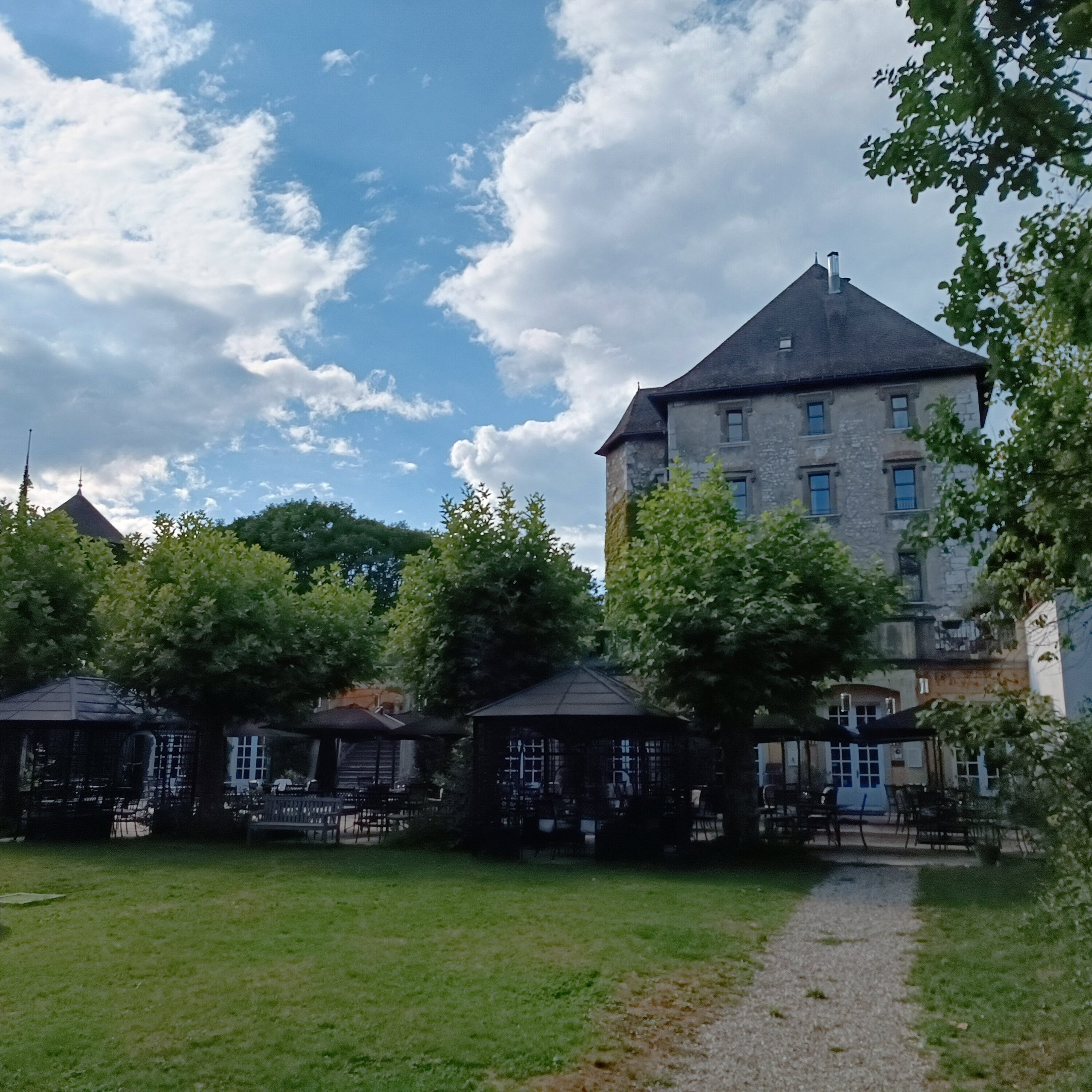 堪迪城堡酒店-官方