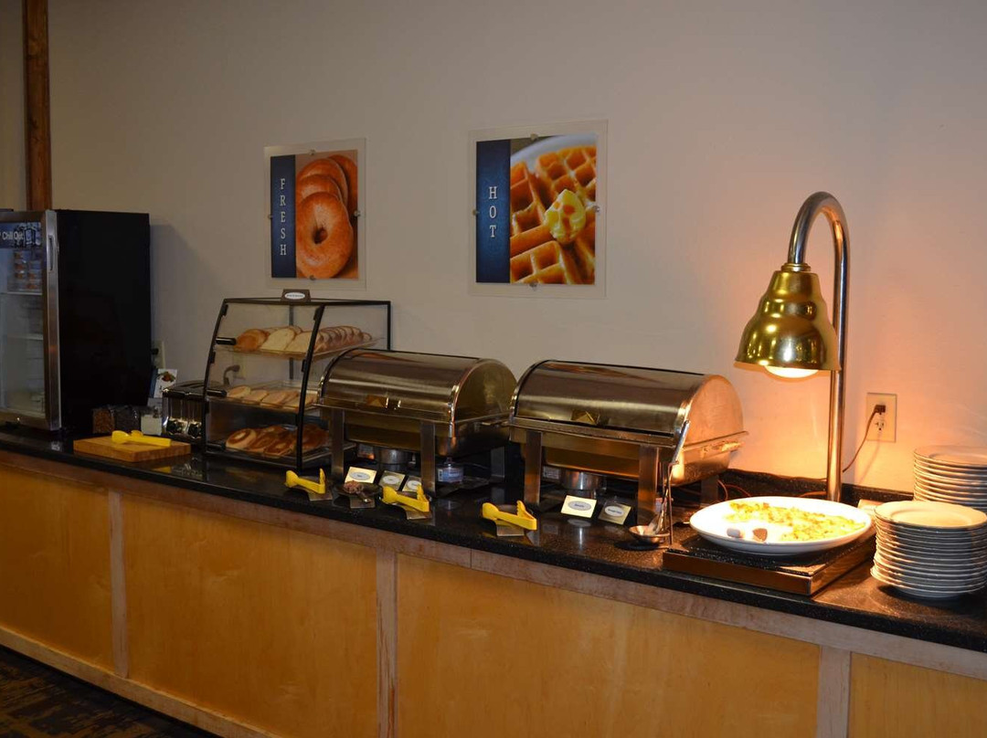 Crossroads Hotel and Event Center