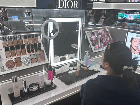 Sephora-巴黎必去景点