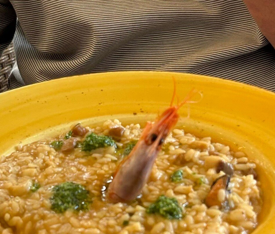 Placa de la Independencia-赫罗那必去景点