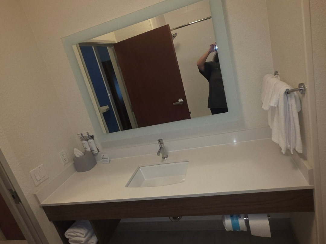 Holiday Inn Express & Suites Van Buren-Ft Smith Area by IHG主图