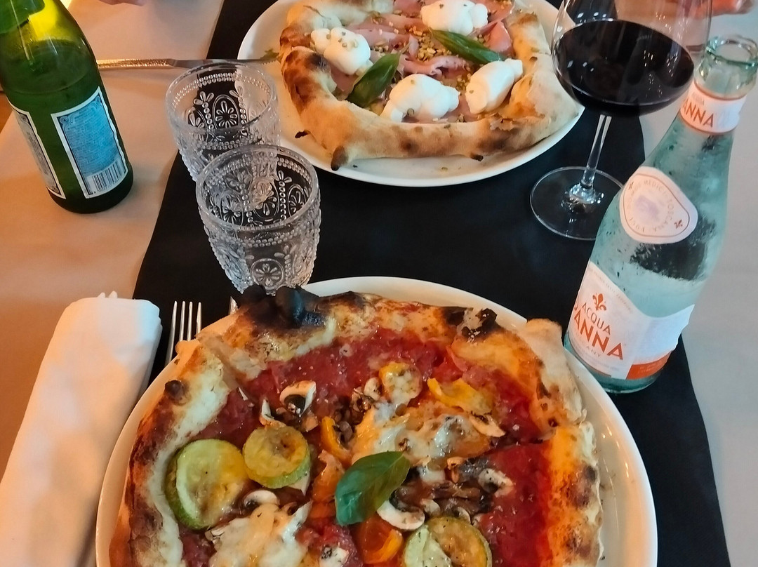 Pepperone Pizza Y Pasta