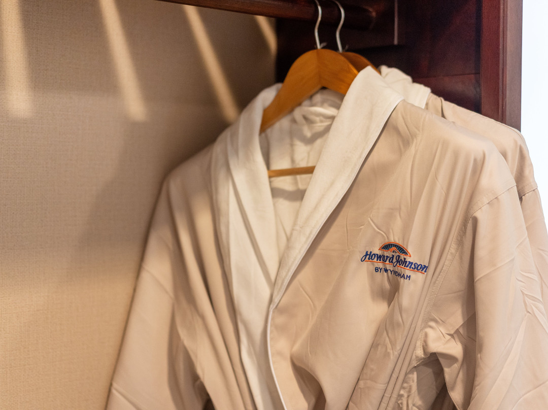 Howard Johnson By Wyndham Phuket Naiyang