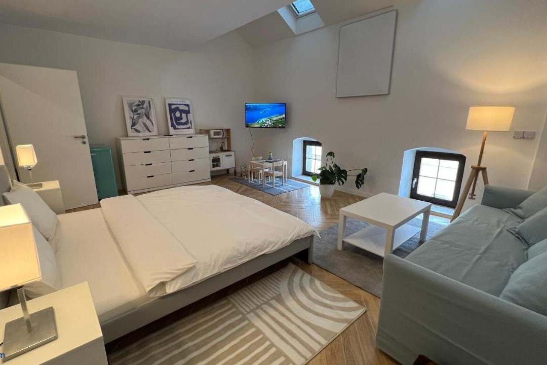 Franco Apartments