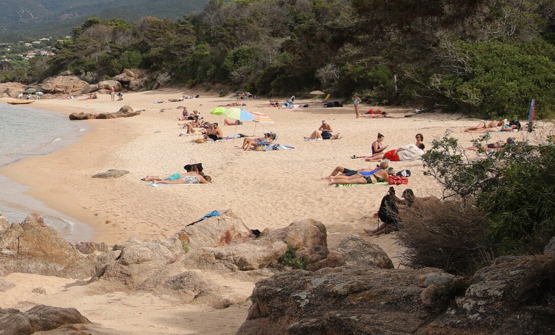 Isolella Beach-Pietrosella必去景点