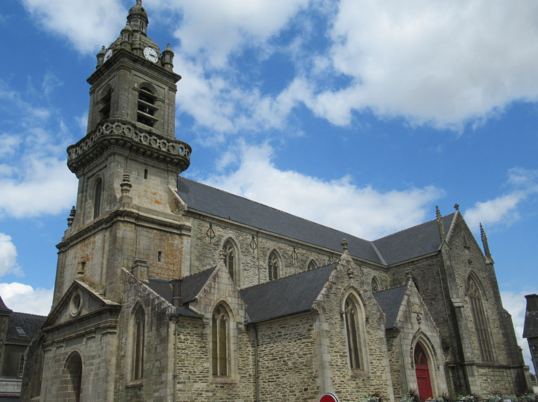 Eglise Saint-Julien-Chateauneuf du Faou必去景点