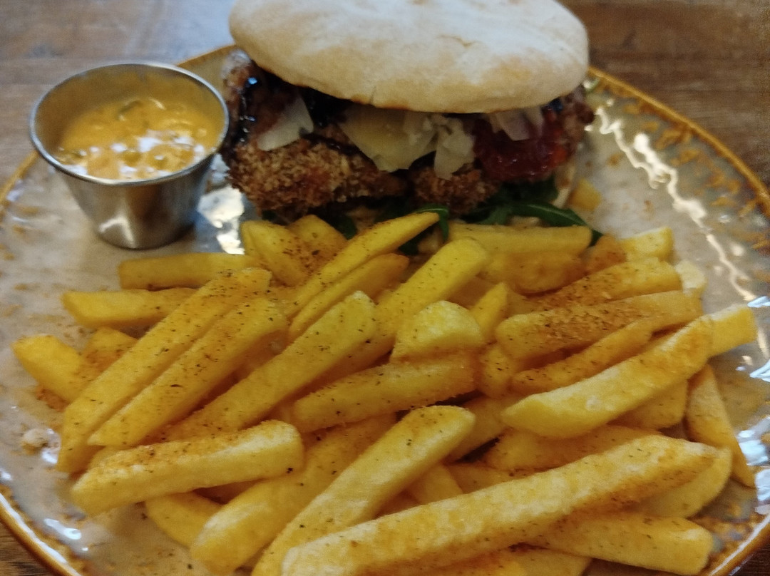 Bear's BBQ Diner eat & learn