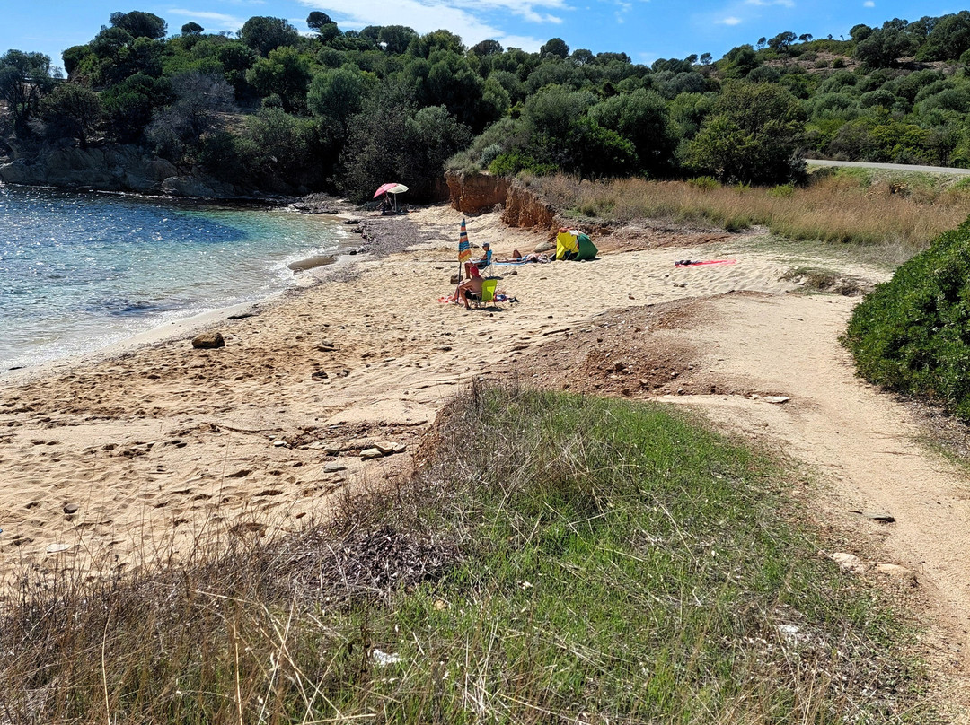 Cala Porto Larboi-Domus de Maria必去景点