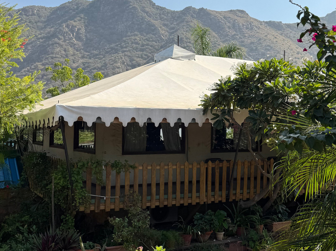 Serene Aravali Resort主图