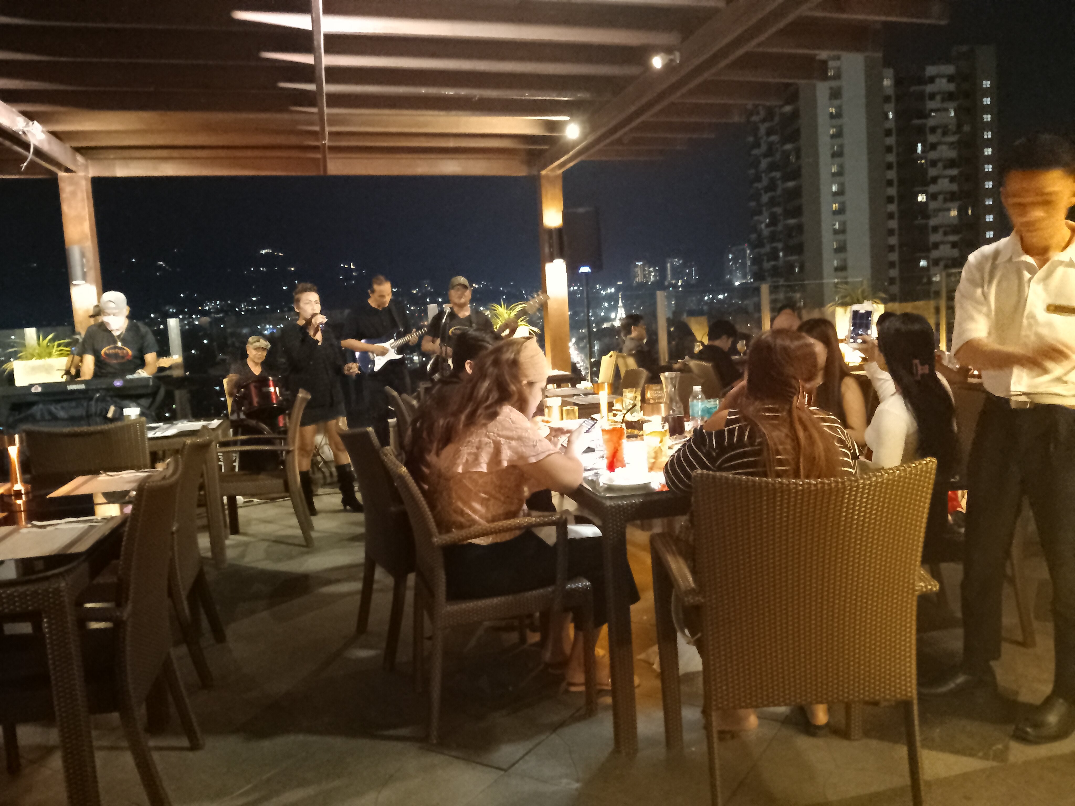 哈罗兹酒店-官方