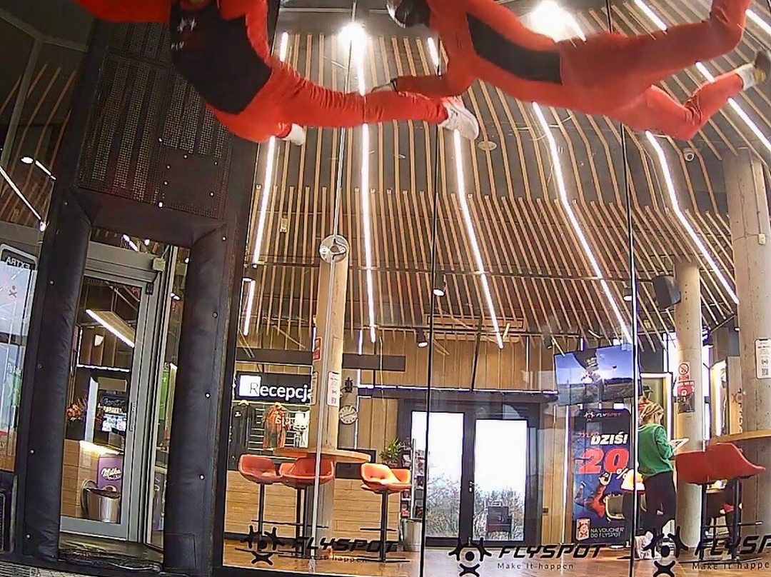 Flyspot Warszawa -  Indoor Skydiving-马佐夫舍奥扎鲁夫必去景点