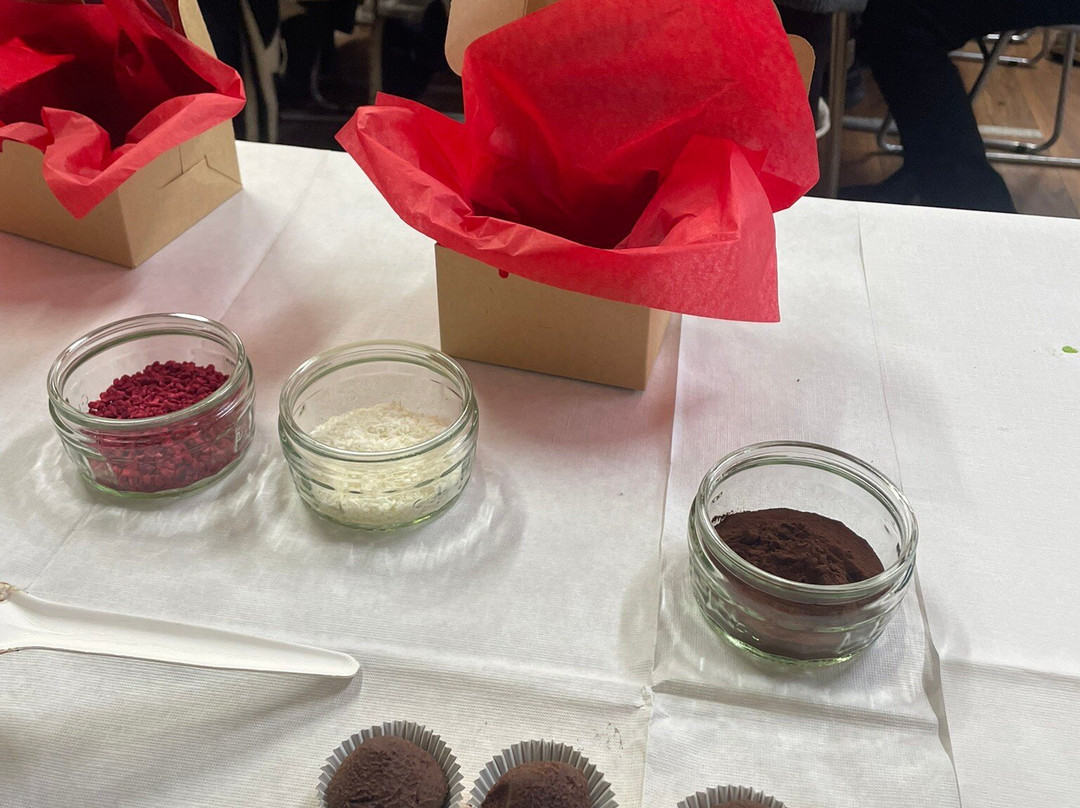 Surrey Hills Tour Company-多肯必去景点