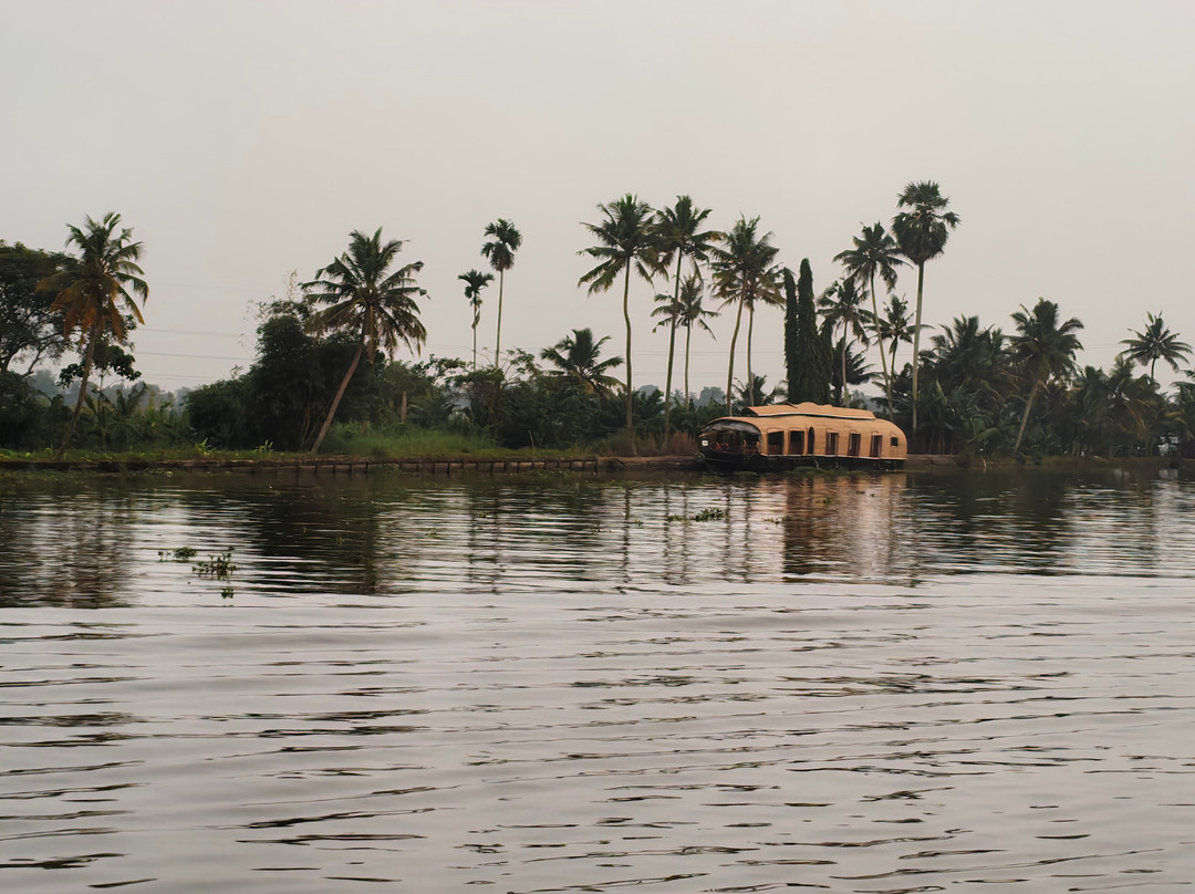 Paradise Holidays-柯钦必去景点