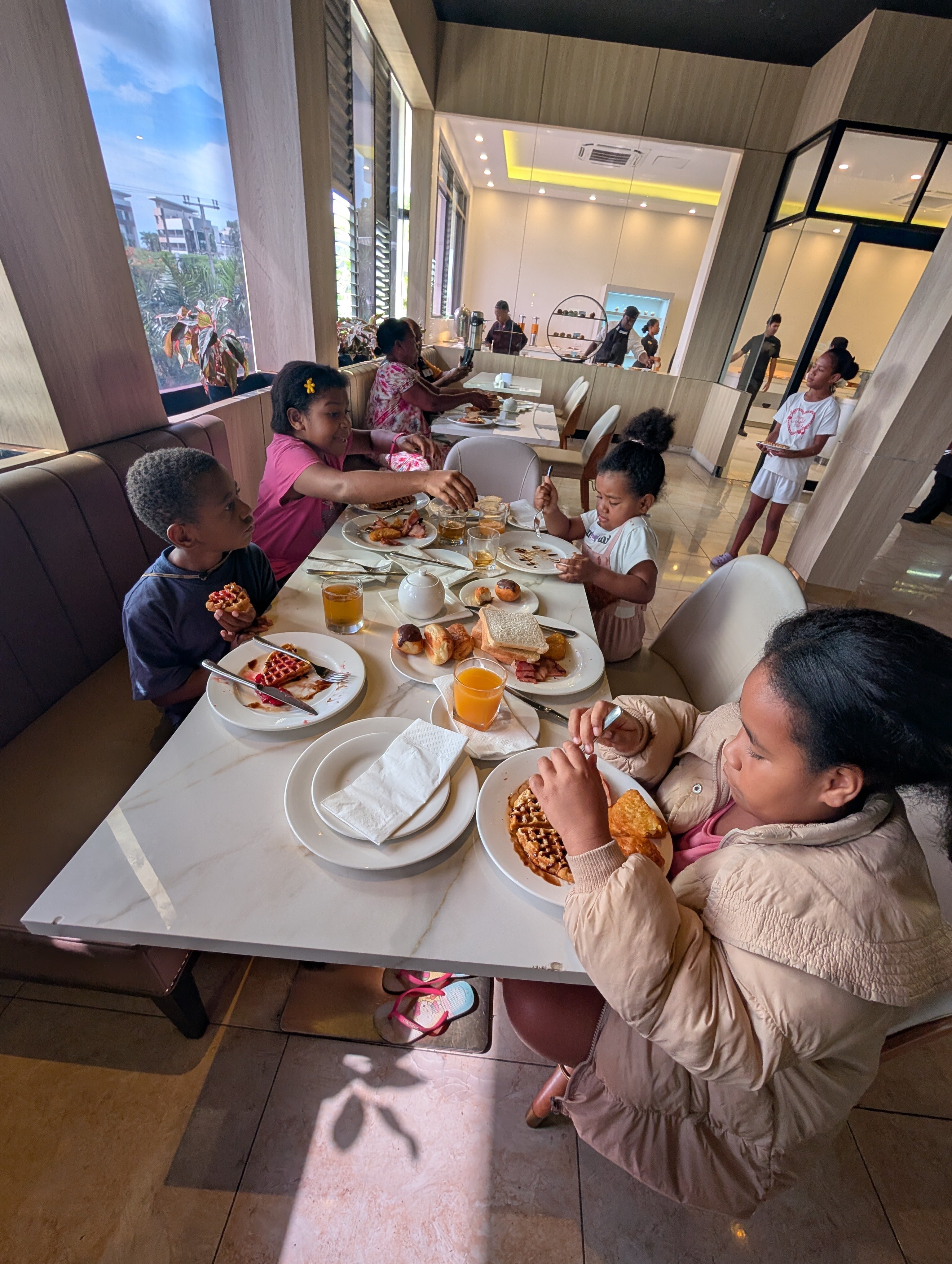 拉马纳酒店-官方