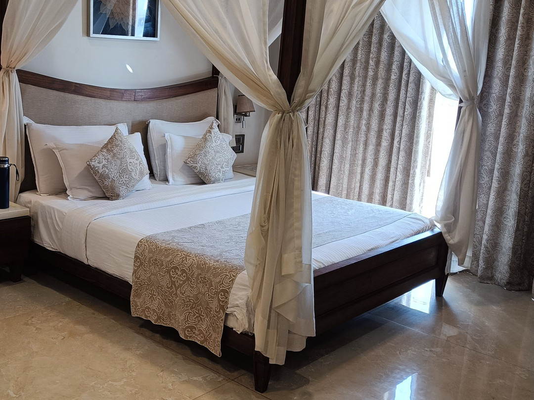 VITS Devbhumi Hotel主图