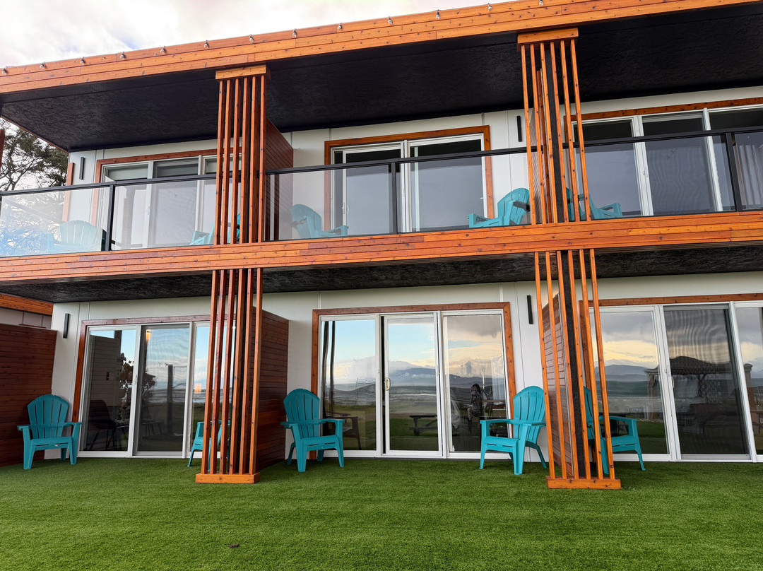 Errington酒店住宿-Sea Edge Beachside Hotel