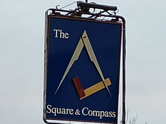 The Square and Compass-斯沃尼奇必去景点