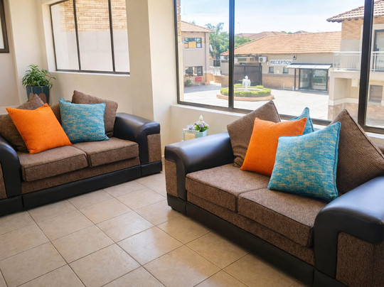 欧陆普利姆酒店主图