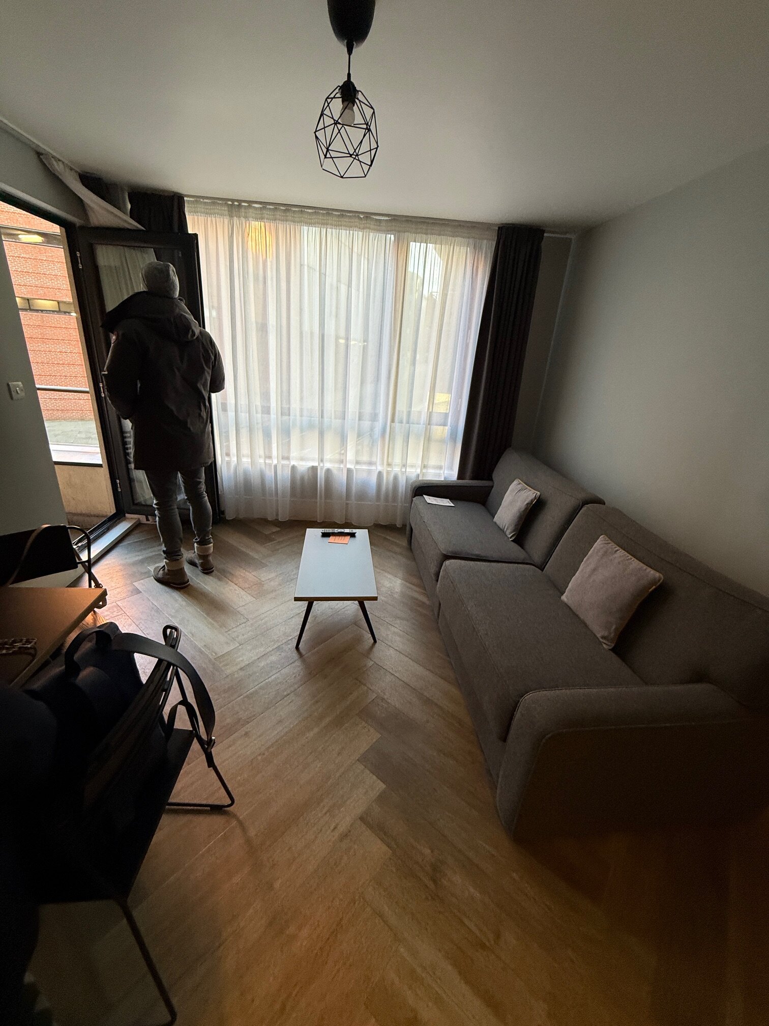 安居利物浦杠杆法院公寓-客卧