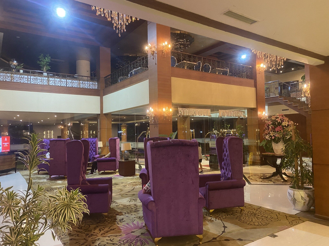 Sutan Raja Hotel & Convention Centre Soreang-Bandung主图