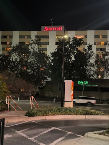 洛杉矶伯班克机场万豪酒店-官方