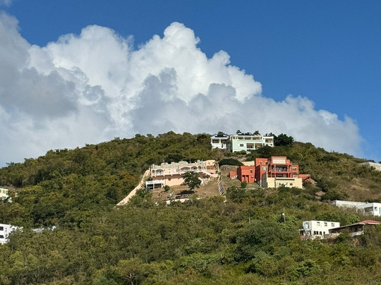 Sabrage Charters-圣 托马斯必去景点