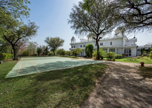 萨维斯塔度假酒店主图