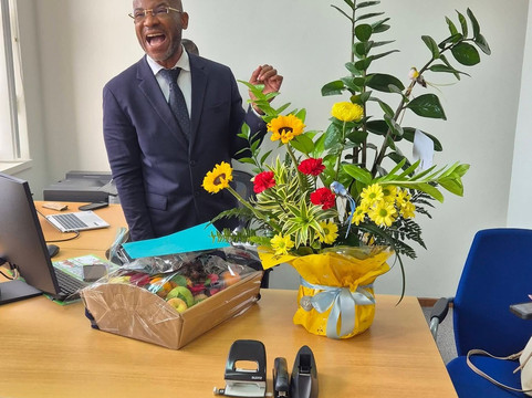 欧罗建筑酒店及套房科罗主图