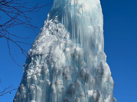 Ledyanoy Fontan-Satka必去景点