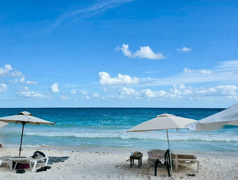 土龙沙滩-阿范特拉斯港必去景点