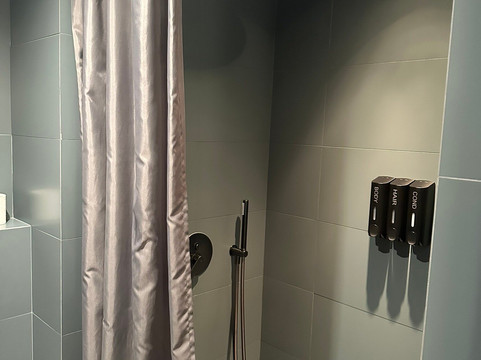 扎尔金德酒店客房和厨房主图