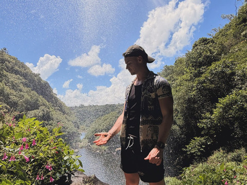 Les 7瀑布-黑河必去景点