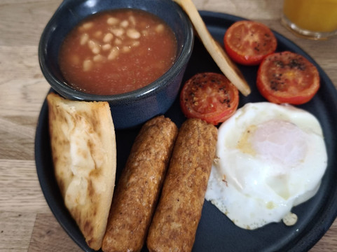 托尔纳克力酒店主图