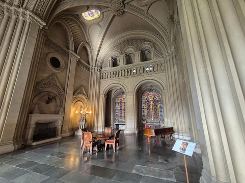 Penrhyn Castle-班格尔必去景点