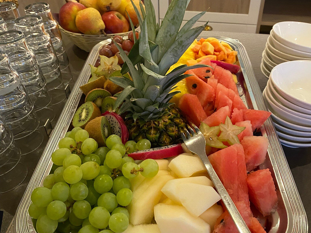 阿尔特克雷斯班霍夫酒店主图