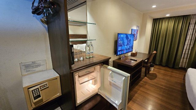 Journeyhub Bangkok Sukhumvit 26-客卧